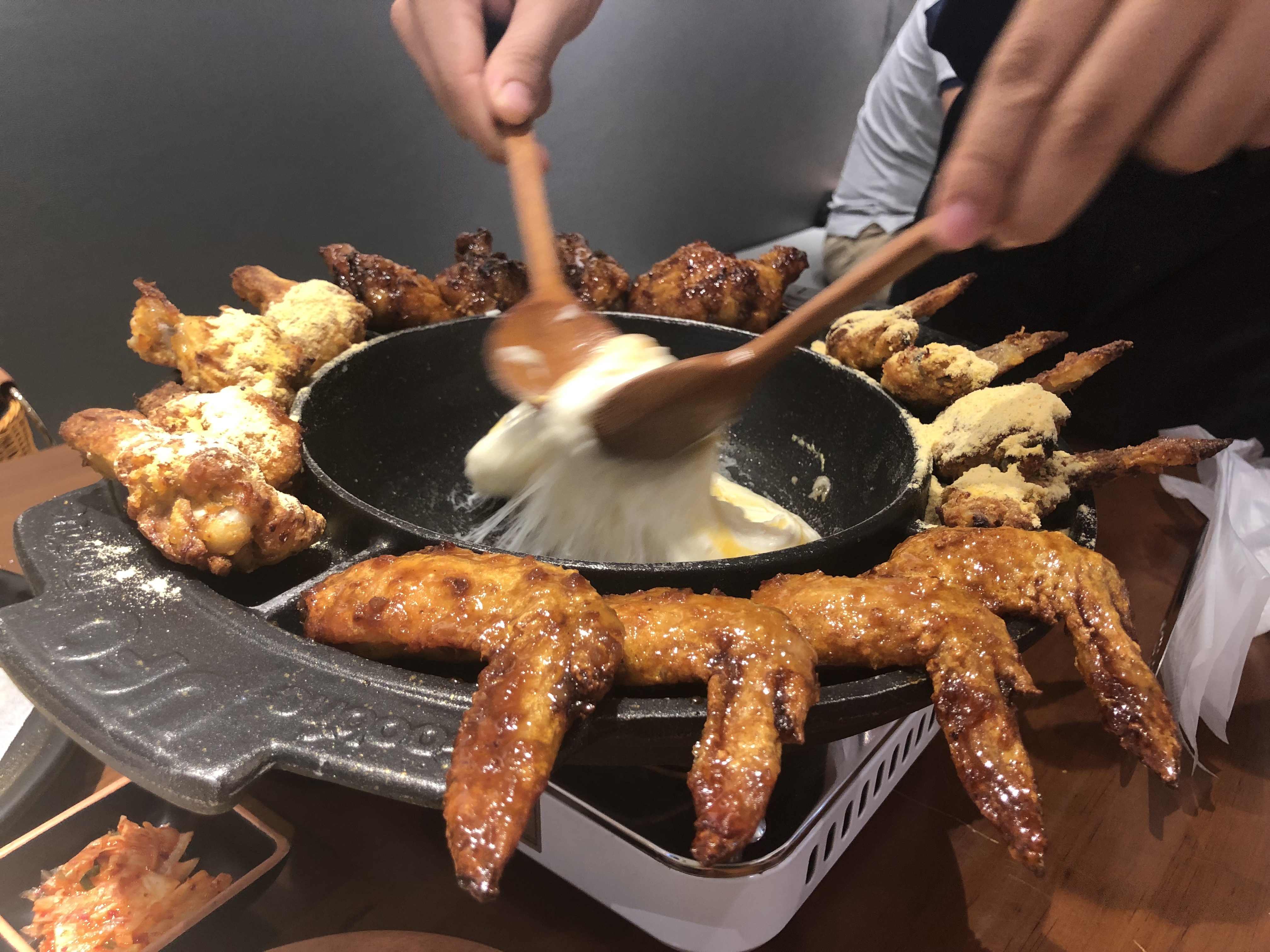 日本でも大人気Goobne Chicken。韓国ブームのベトナムではいかに！